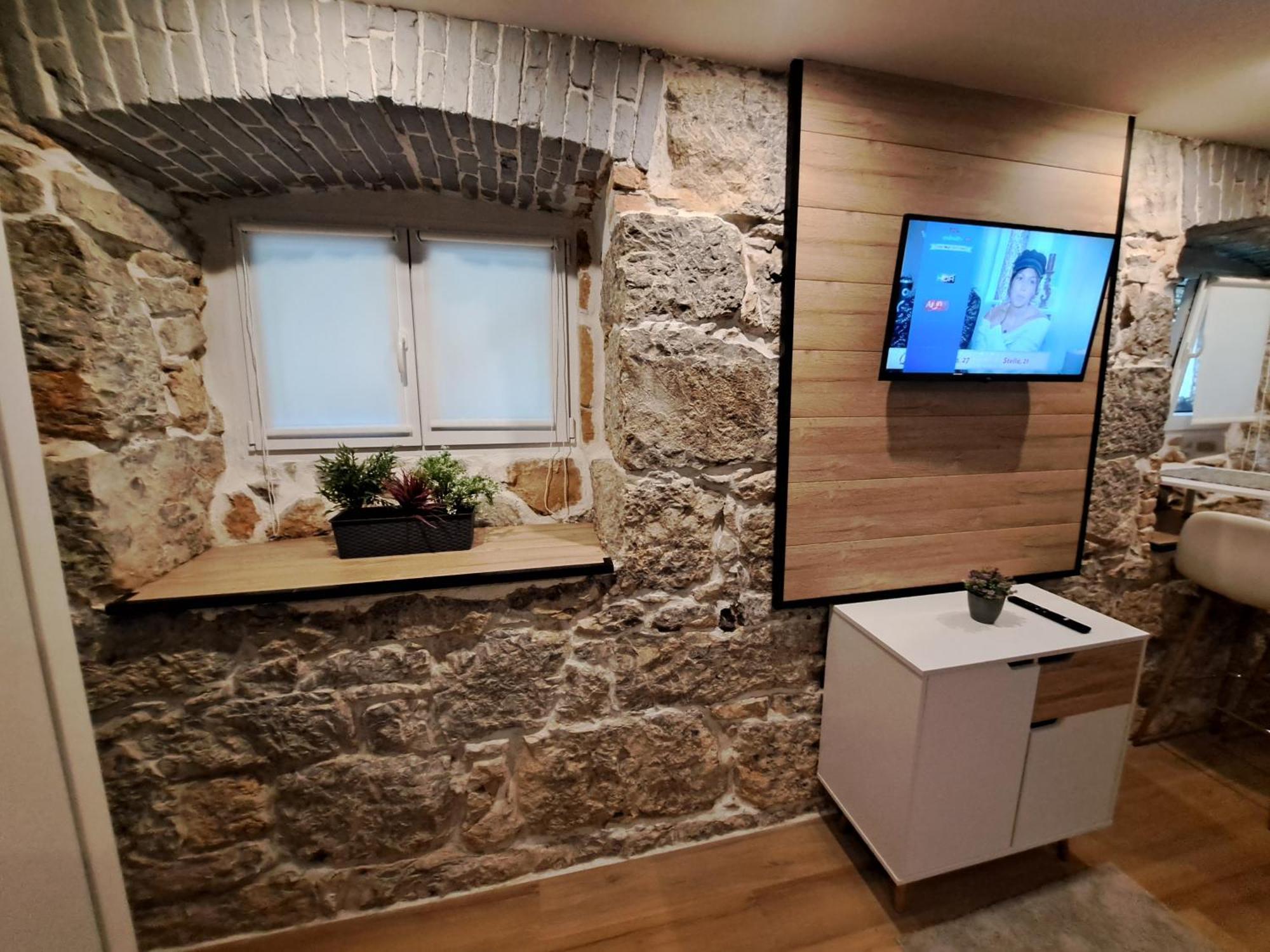 Apartman Barocco Laurana Esterno foto