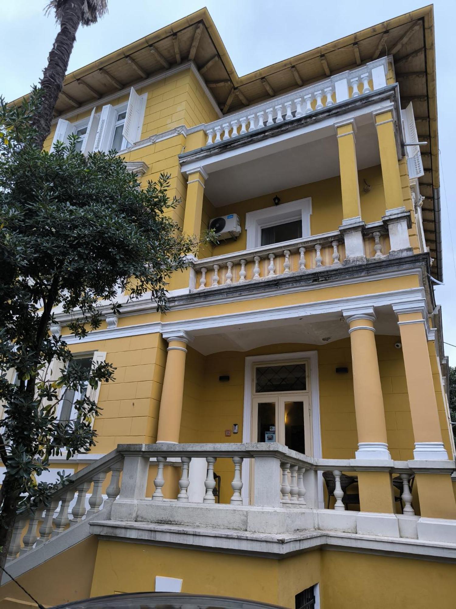 Apartman Barocco Laurana Esterno foto